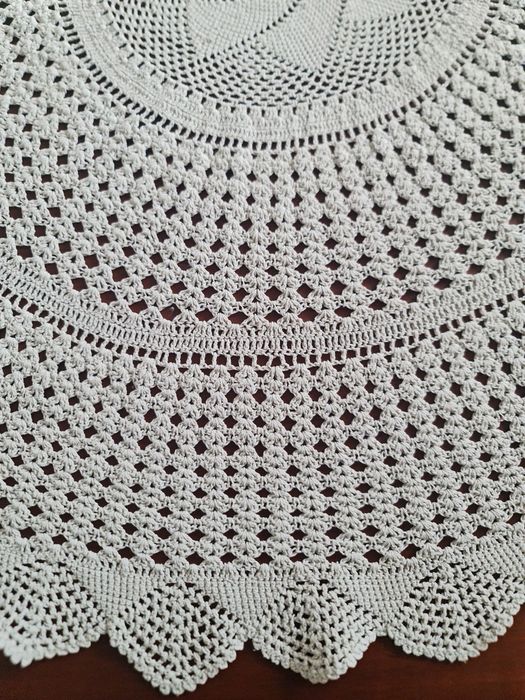 Obrus szydełkowany okrągły średnica 80 cm