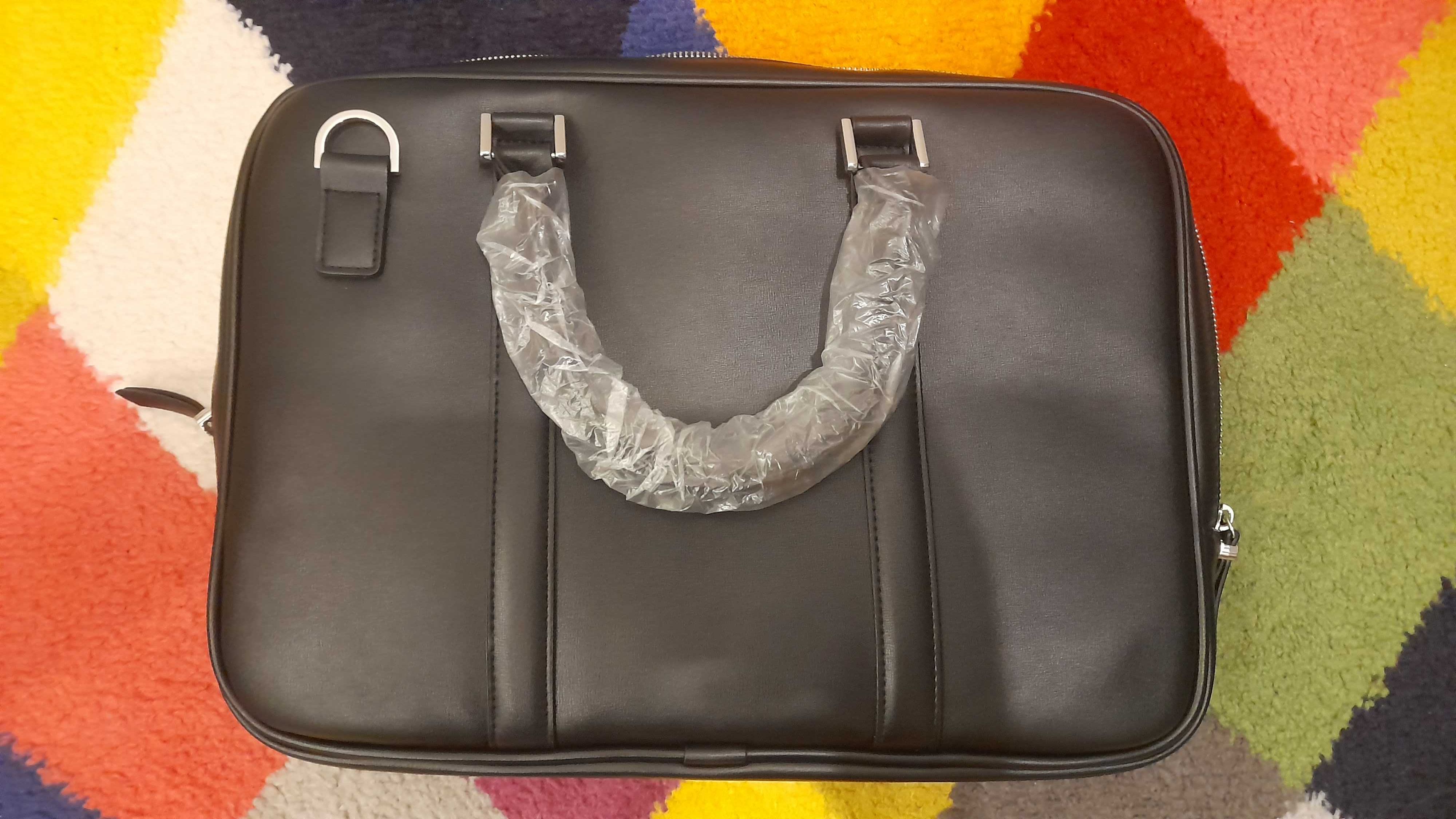 Torba na laptopa skórzana czarna nowa Festina