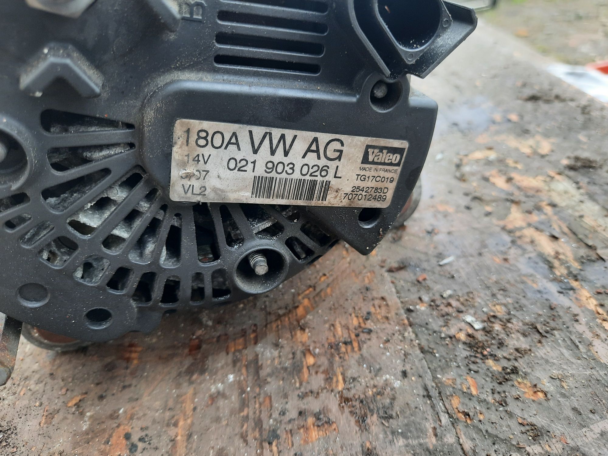 Alternator Valeo VW Passat B6 2.0 TDI