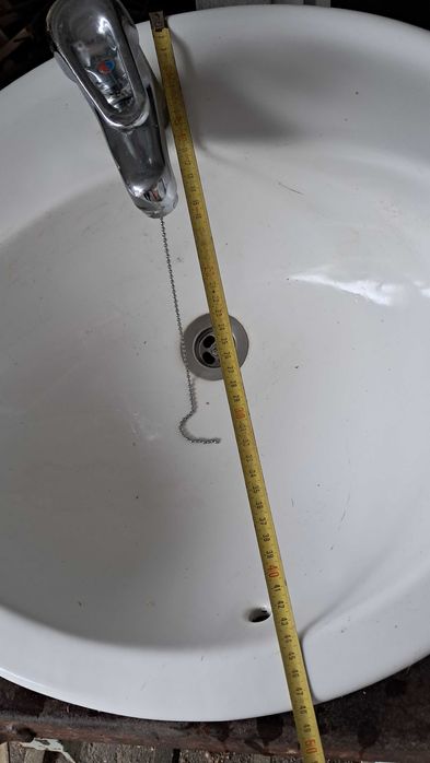 Lavatorio com torneira