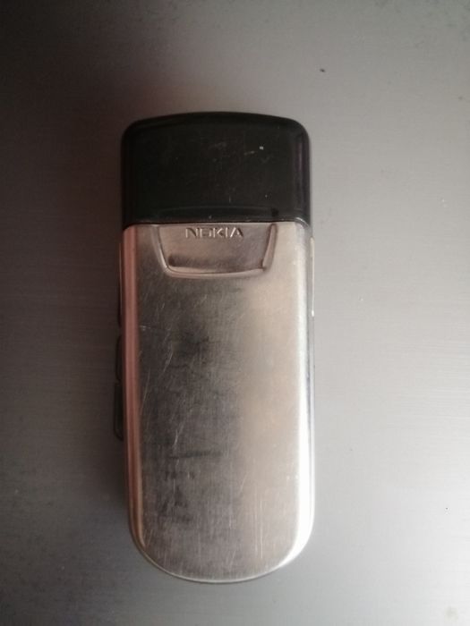 Продам Nokia 8800 ;, 8910 на запчастини