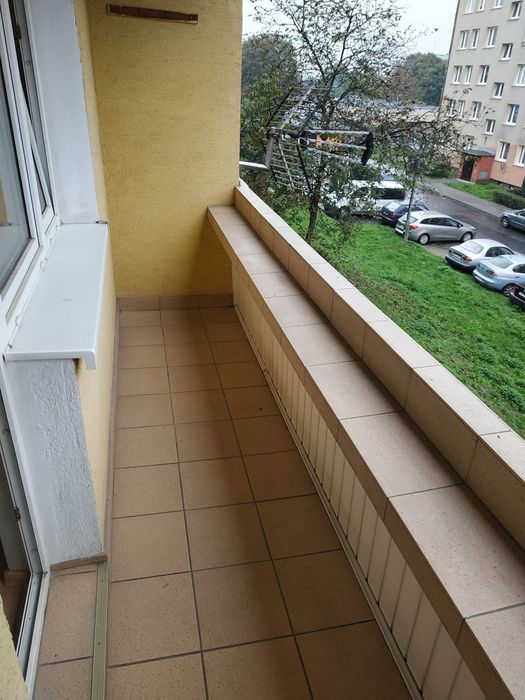 Przestronny pokój z balkonem- os. Piastów 18/81