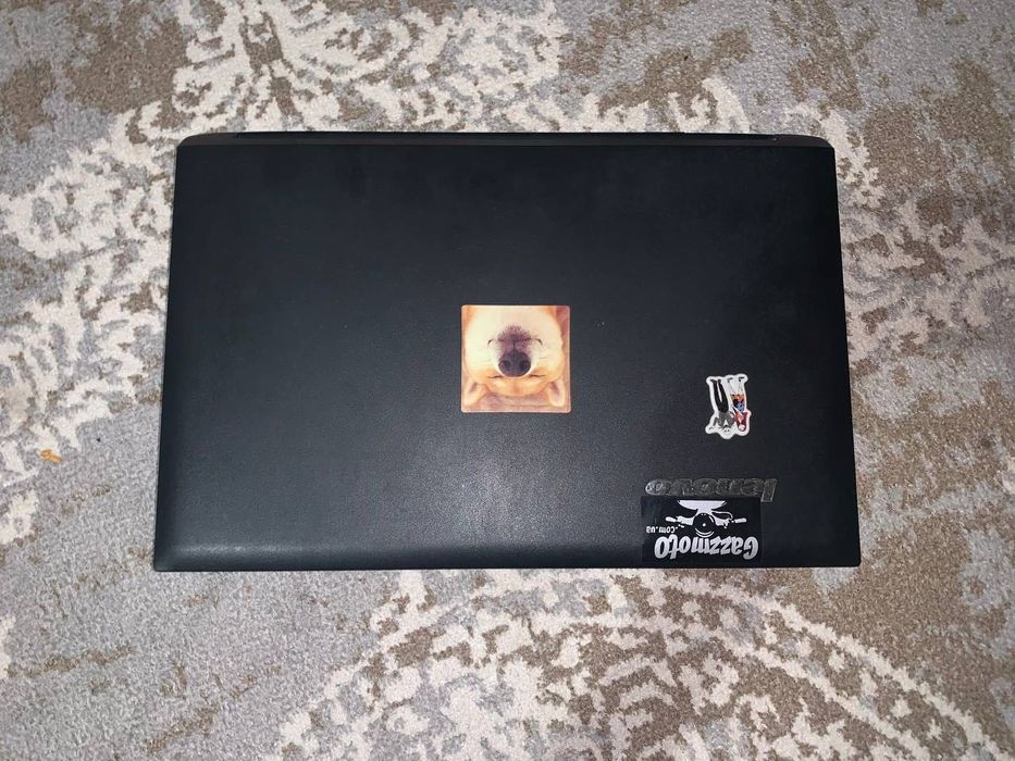 б/у ноутбук марки Lenovo, модель В570е