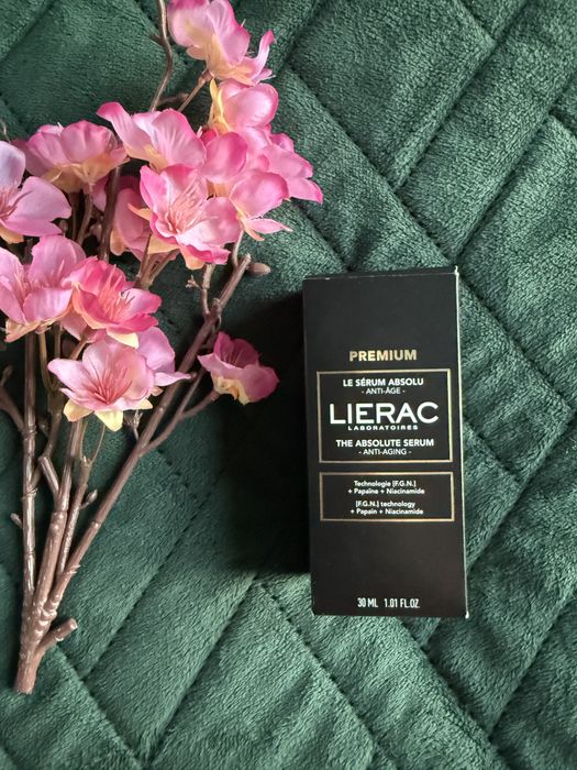 Lierac premium serum