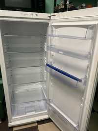 Холодильник snaige