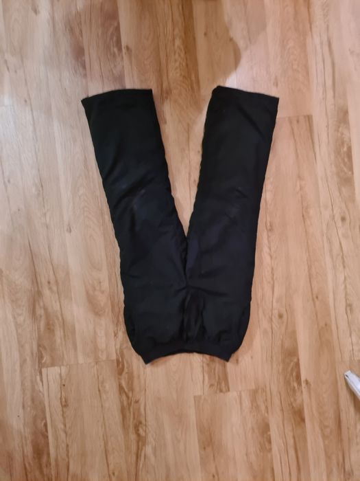 Spodnie ocieplane rozm. 122