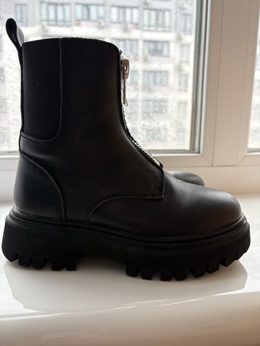 Чоботи шкіряні для дівчинки