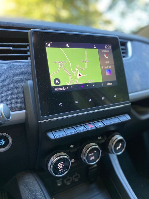 Renault zoe 50 cv eletrico com baterias proprias