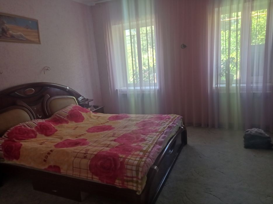 Продам будинок на дві половини!!!