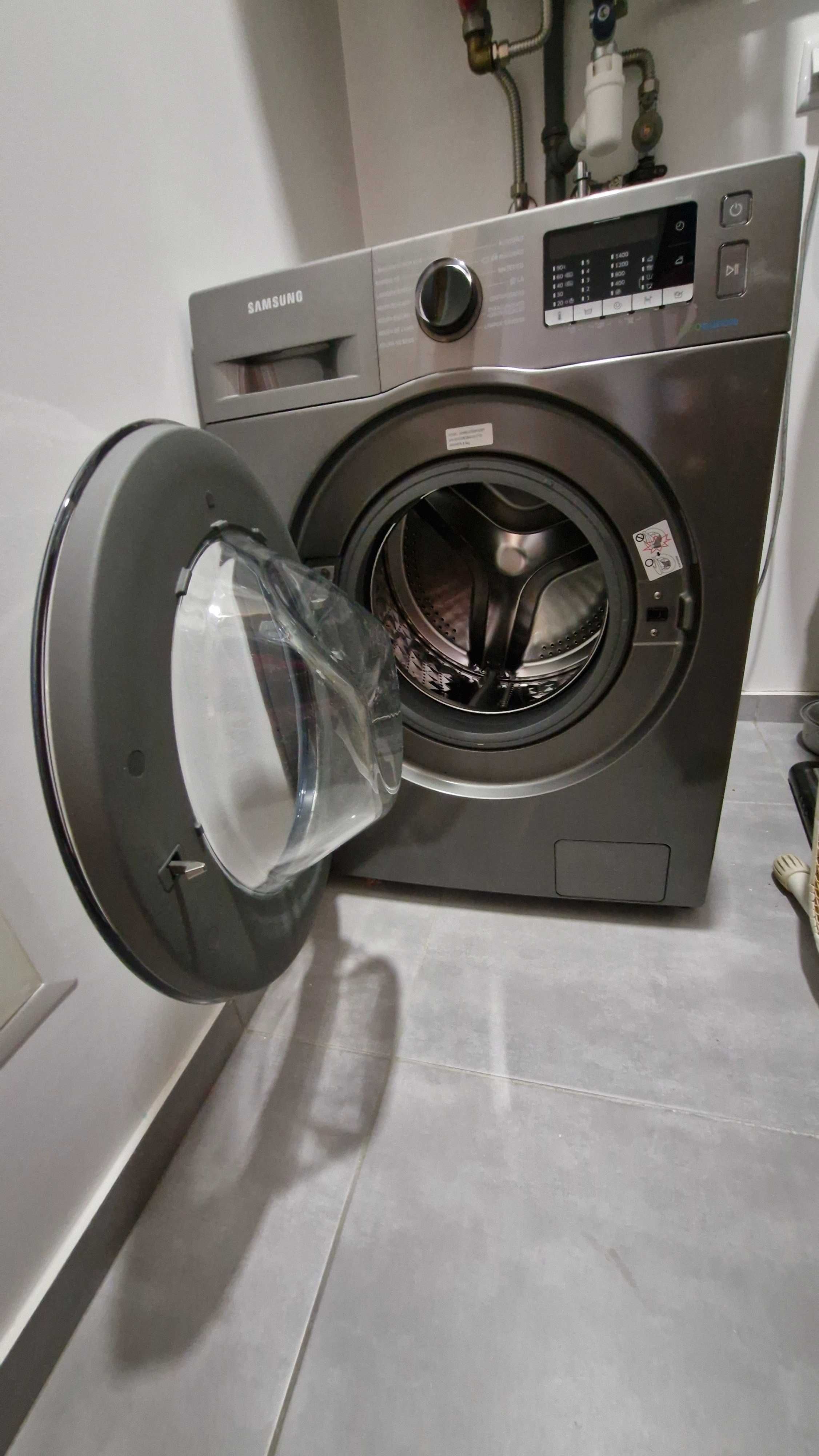 Máquina de lavar a roupa Samsung