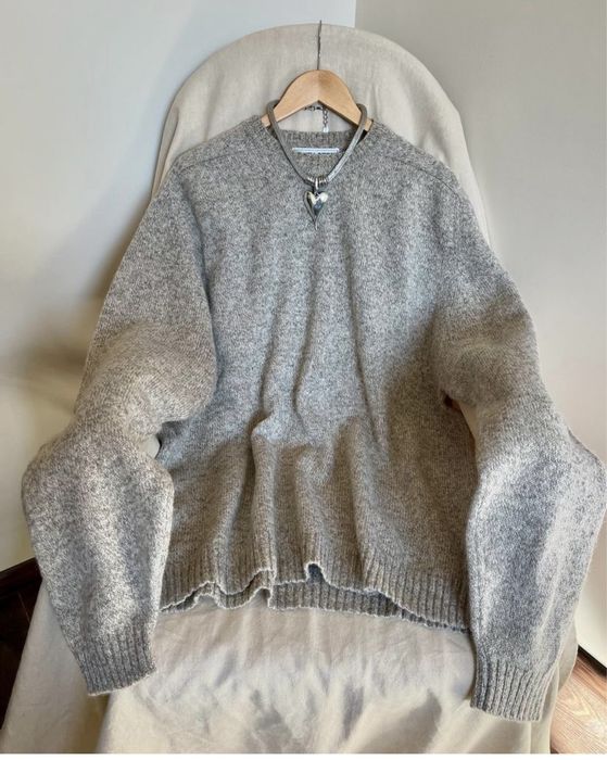 Светр жіночій