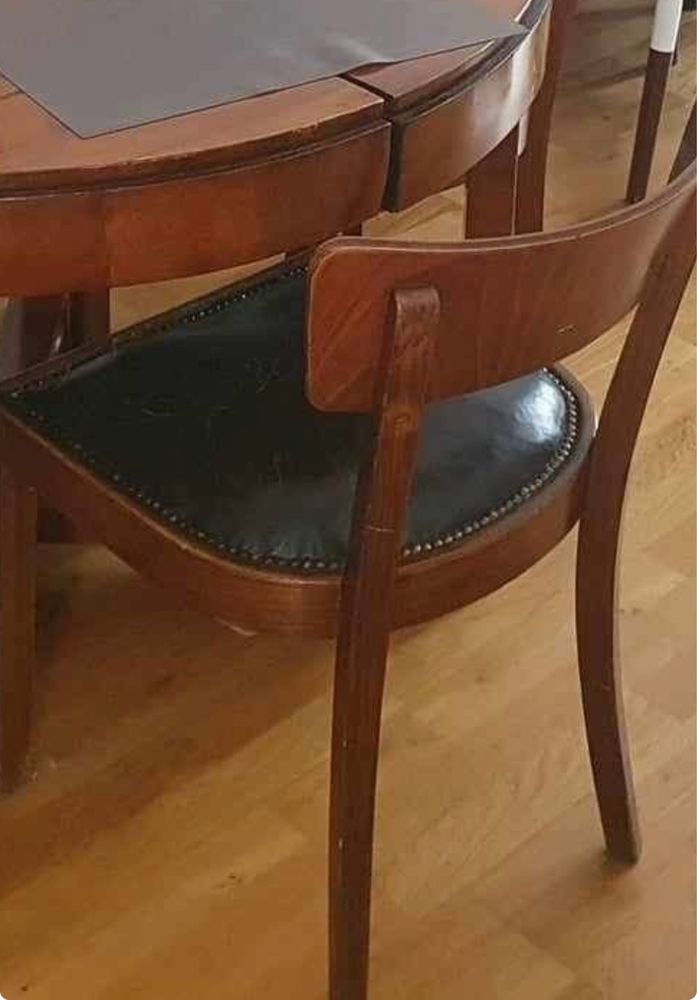 Stoł i 4 krzesla art deko.