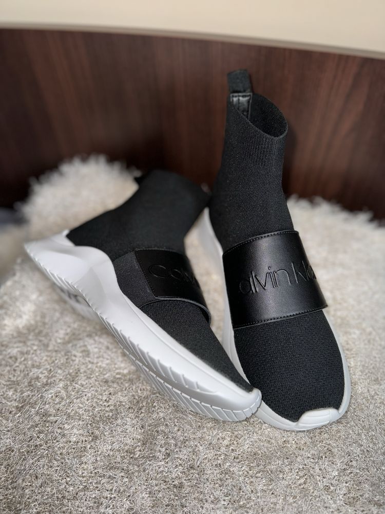 Calvin Klein oryginalne sneakersy czarne lekkie casual minimal klasa40