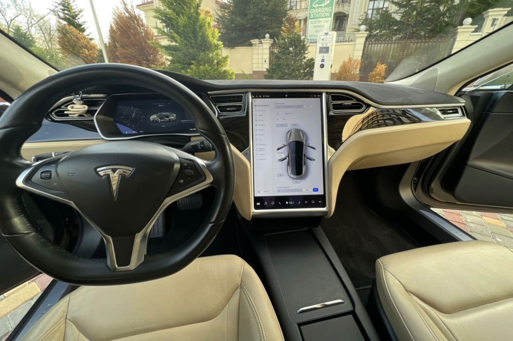Продам Tesla Modes S