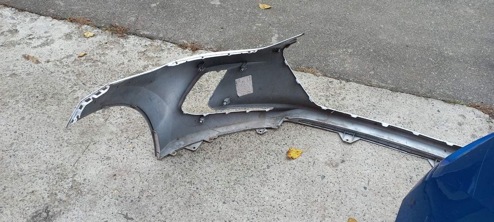 Передний бампер Hyundai Elantra Ad 16-18 оригинал