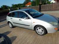 Ford Focus MK1 srebrny