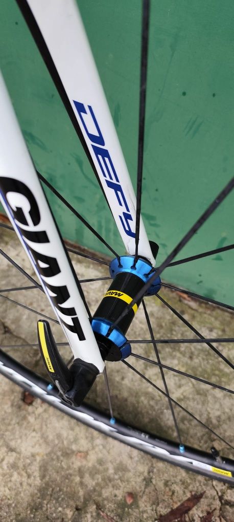 Rower szosowy Giant Defy Advanced 2x11 rM
