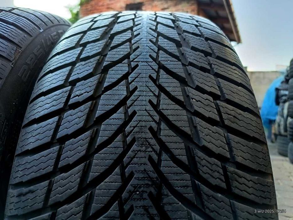 225/45R19 96V Extra 2Opon NOKIAN TYRES WR SnowProof P M+S 11.2021r~8mm