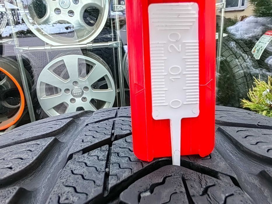 215/60R16 95H Pirelli Sottozero 3 Winter  PARA zima