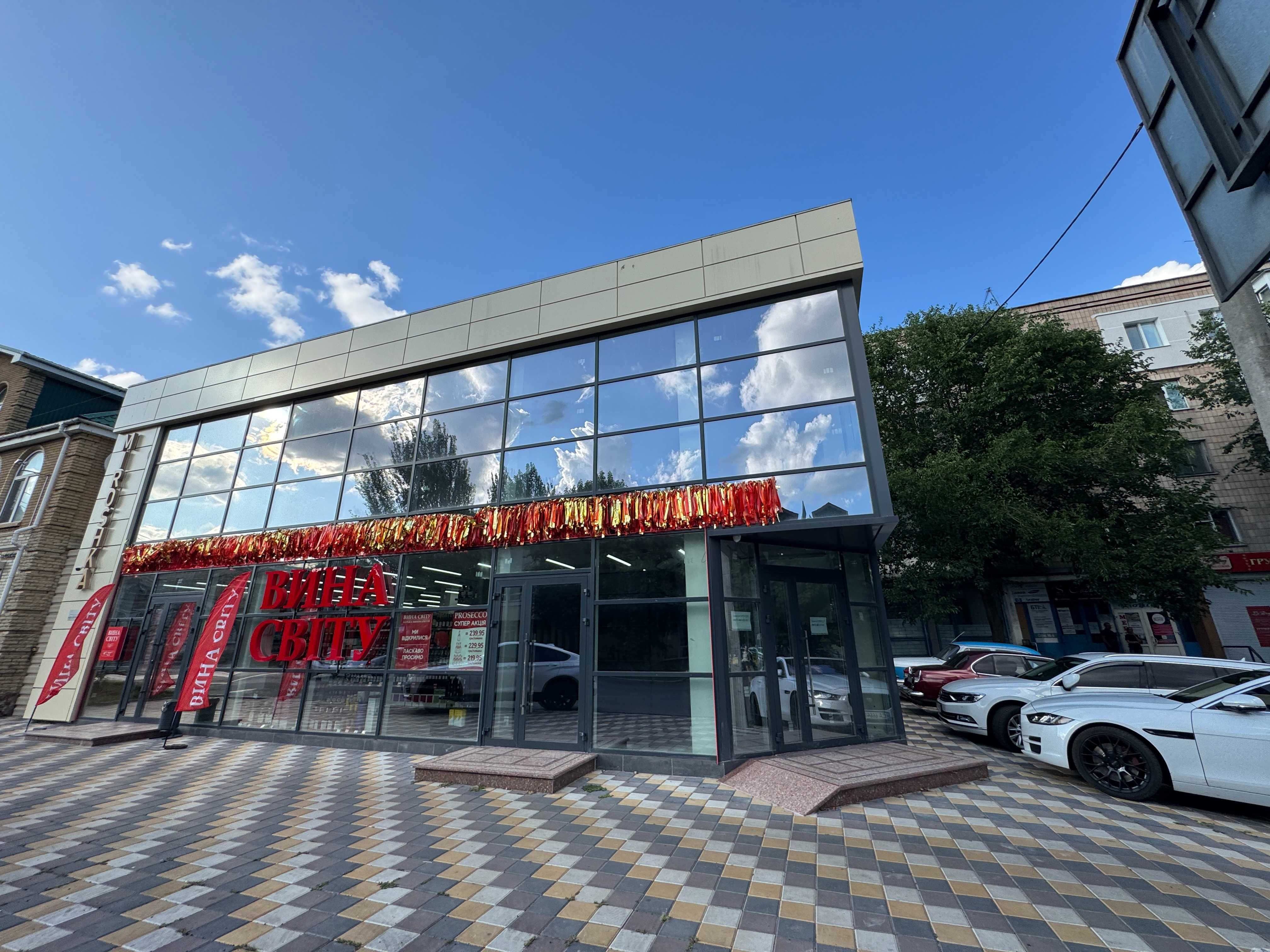 Панорамне приміщення в центрі по вул. Благовісна