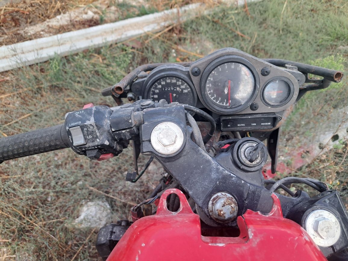 Yamaha FZR 600 c/ documentos