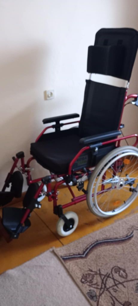 Wózek inwalidzki specjalny