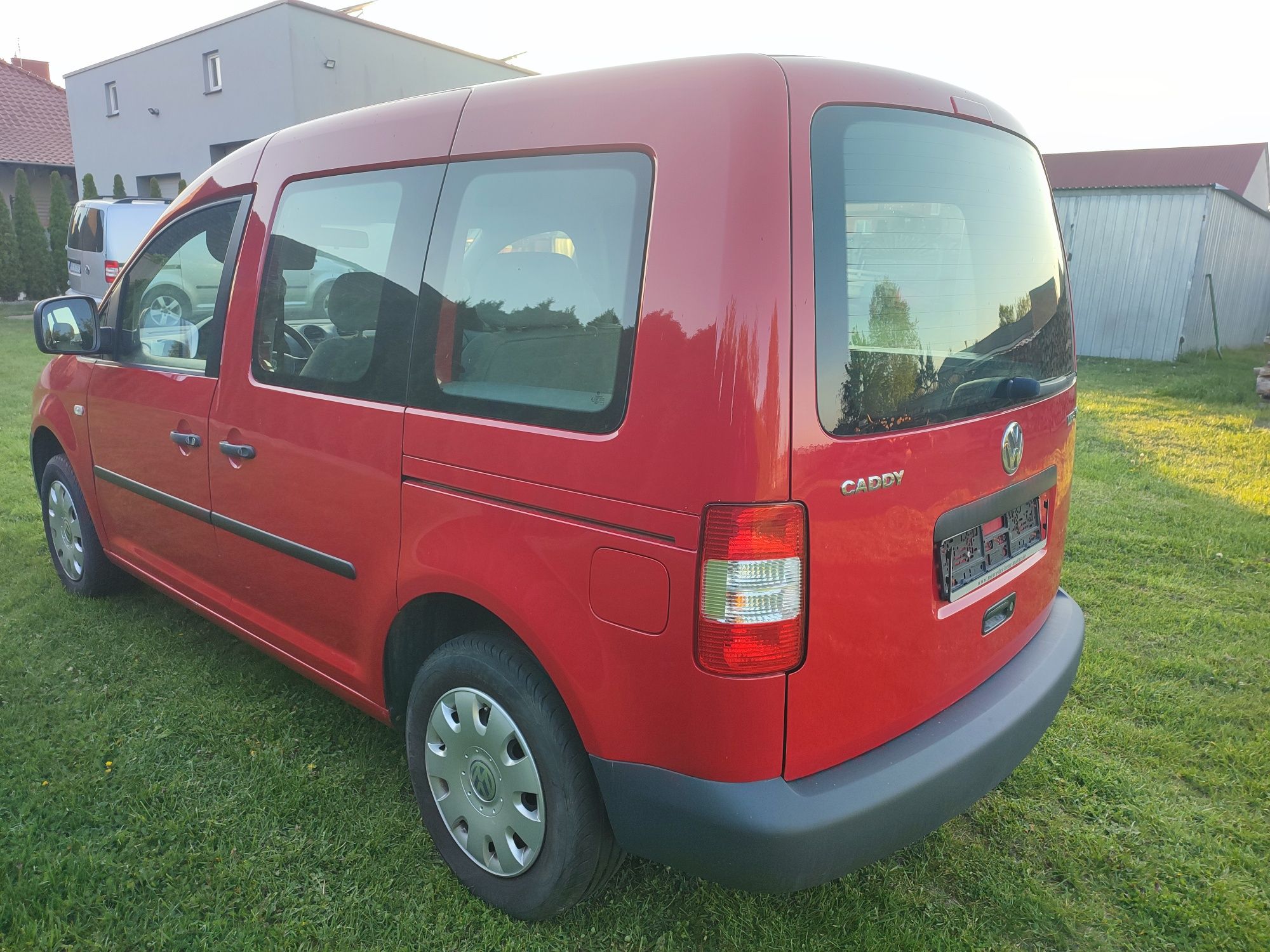 VW Caddy life Polecam
