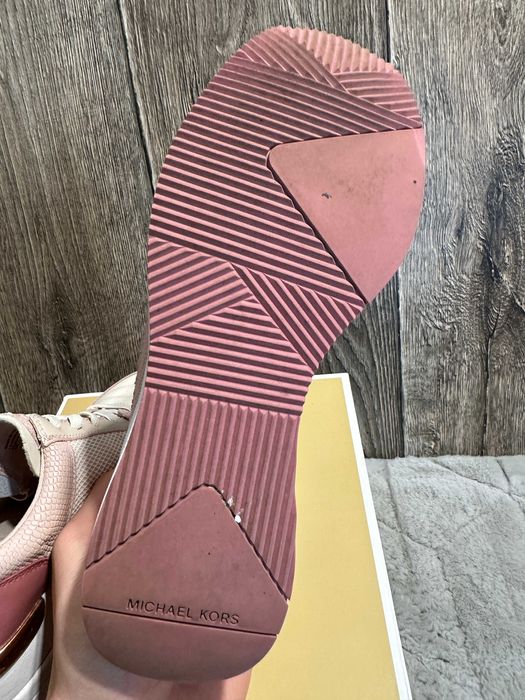 Buty damskie skórzane sneakersy Michael Kors Darby Wedge Trainer 37