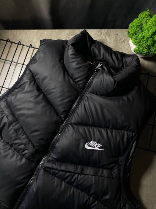 Жилетка Nike Storm-FIT Windrunner Primaloft-Field
