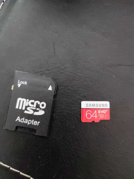 Máquina Fotográfica Canon EOS 250D