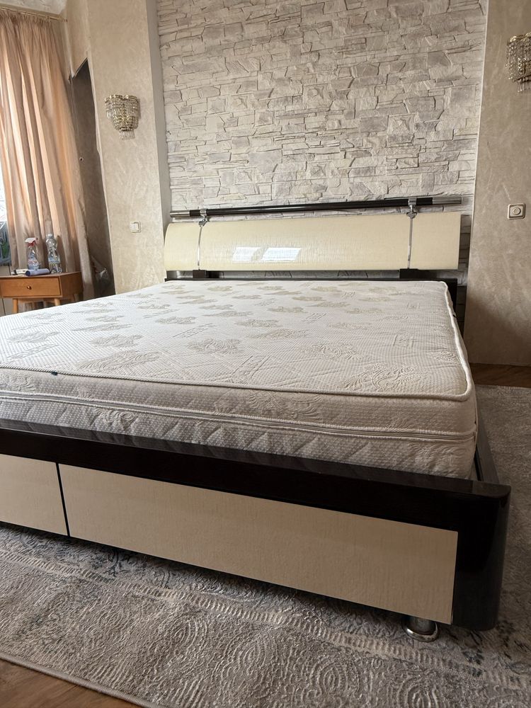 Продам комод і ліжко
