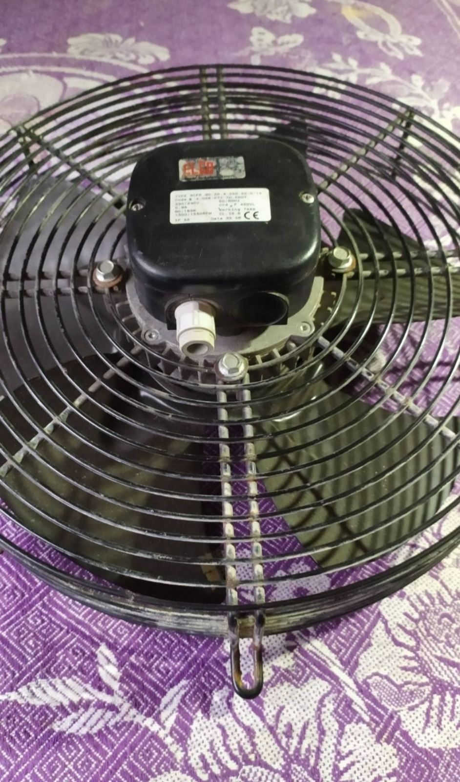 Вентилятор настенный осевой новый фирмы ELKO для вытяжки,обдува,охлаж.