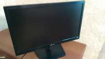 Монітор LG Flatron E1942C-BN