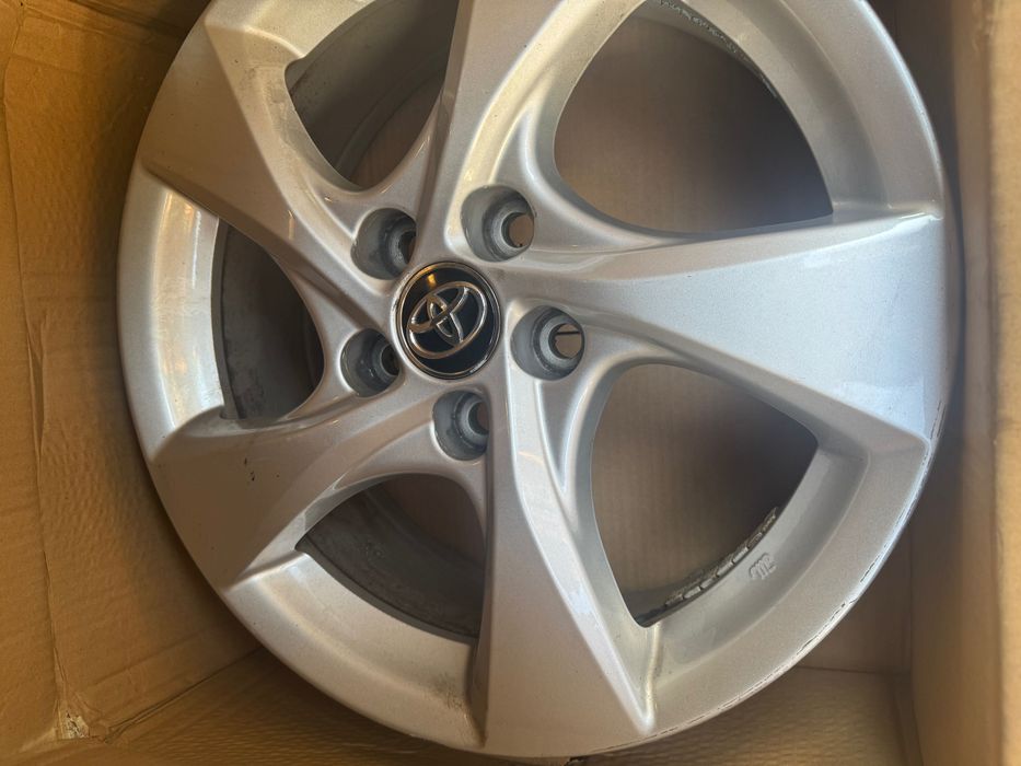 Toyota Felgi 17” CHR