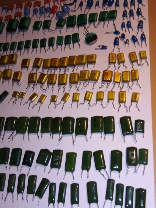 Kondensator, tranzystor