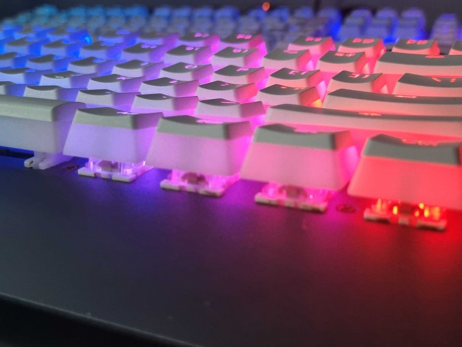 Klawiatura gamingowa MADDOG GK900 - Nowe Keycapy