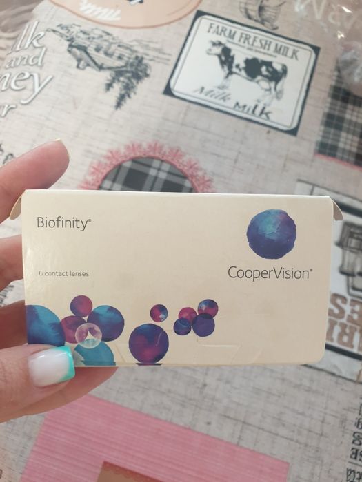 Продам линзы Biofinity -0,5