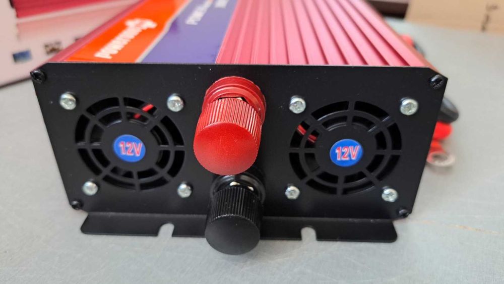 Перетворювач 12-220 Інвертор для дому 4000Ват Инвертор преобразователь