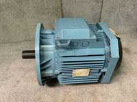 MOTOR TRIFÁSICo 5.5KW 7.5HP 400/690V  novo