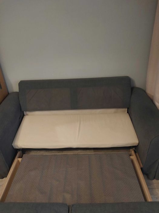 EVERTSBERG
Sofa 2-osobowa, rozkładana, z pojemnikiem