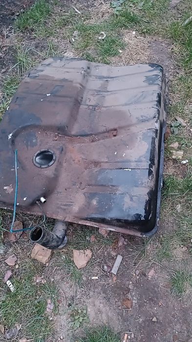 Бензобак від НИВИ