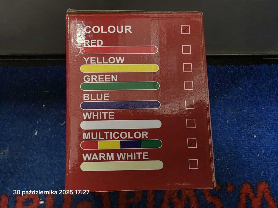 Lampki choinkowe wewnętrzne 300 LED multicolor 8 funkcyjnym programat