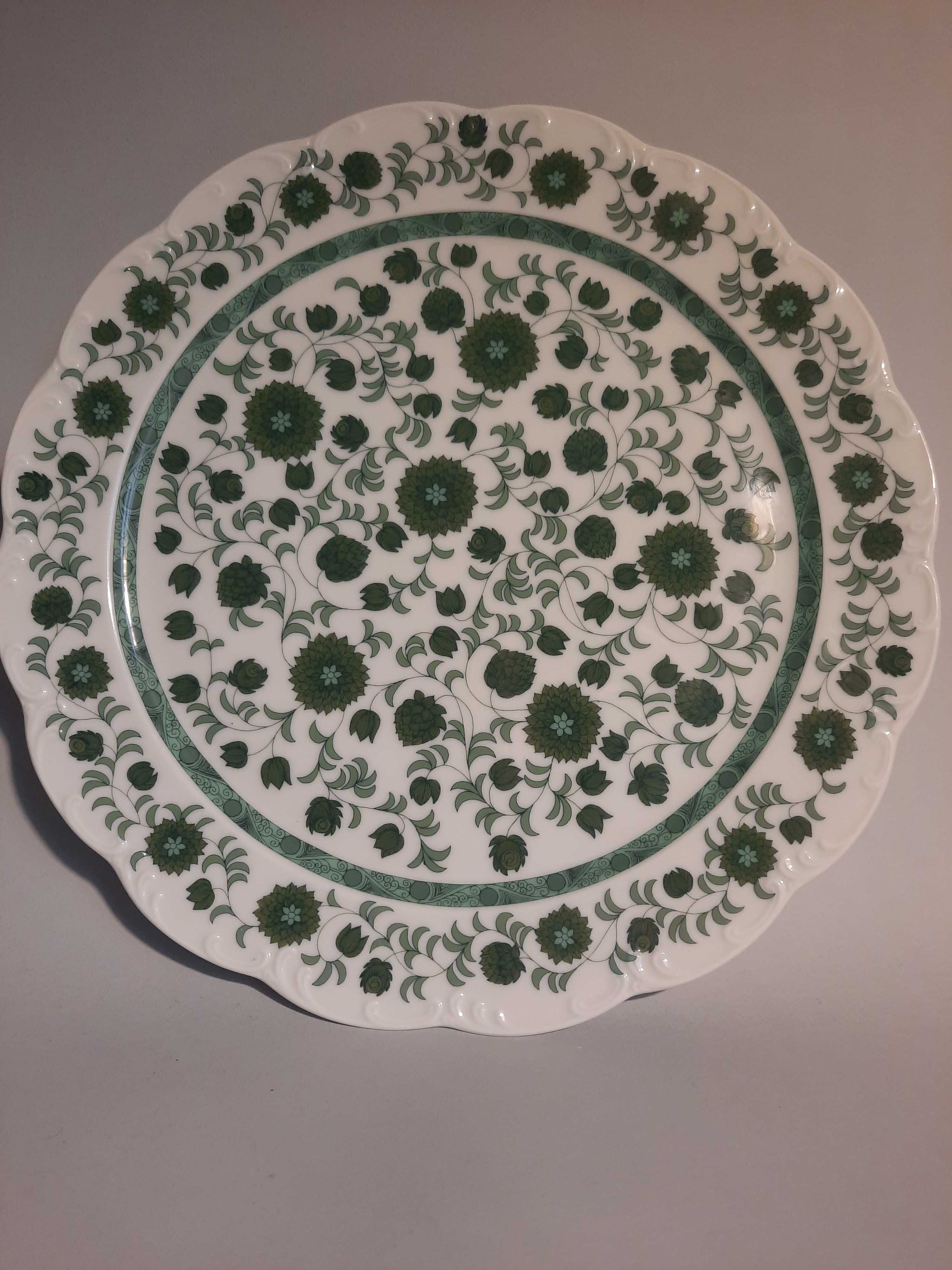 Фарфоровая тарелкалка .
Rosenthal . Декаративная.  .Ø 31,5 см