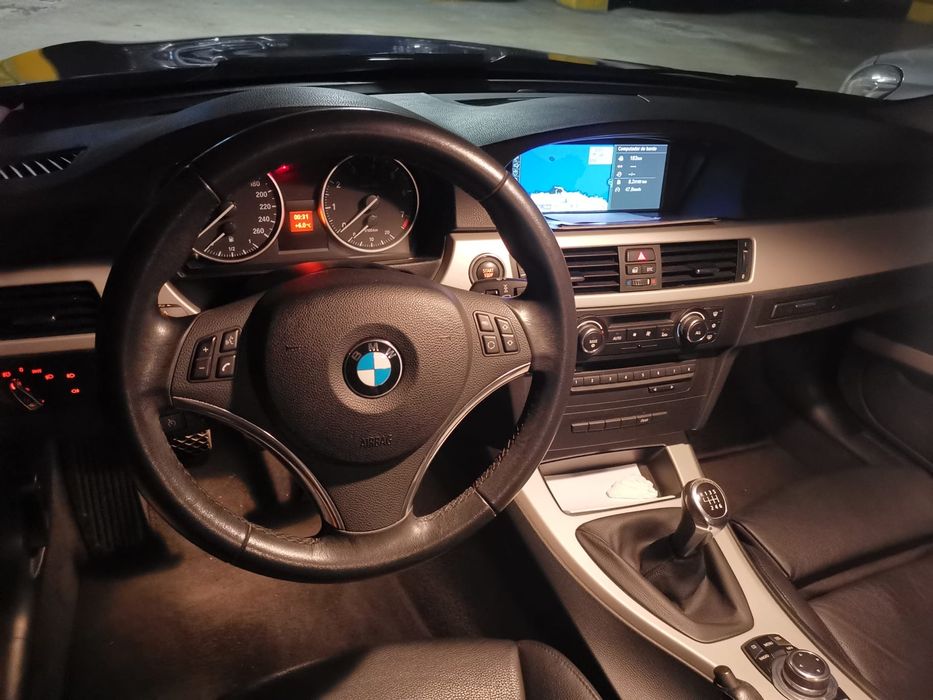 Bmw 320i coupe e92 lci