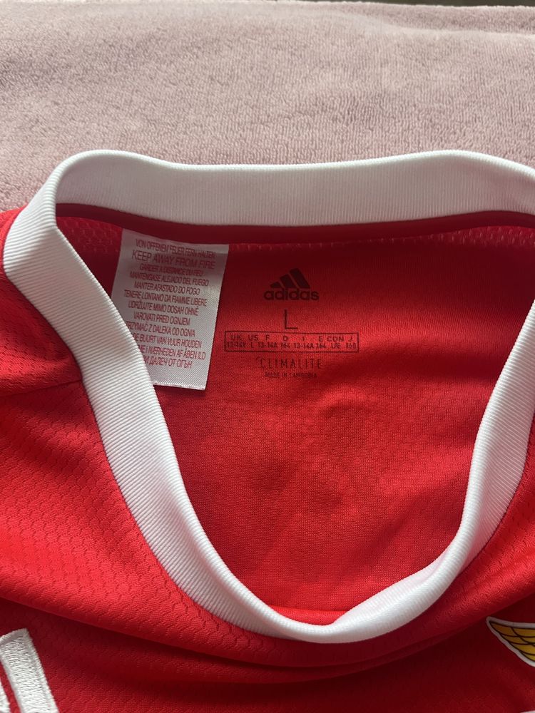 Equipamento do benfica criança