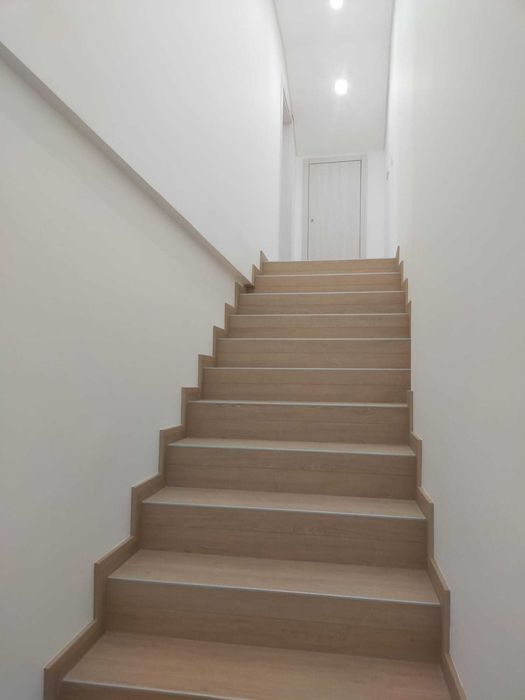 Moradia T2+1 com Logradouro no centro de São João da Talha