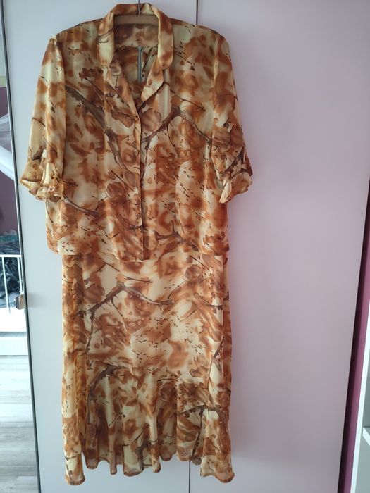 Elegancki komplet sukienka z bluzką