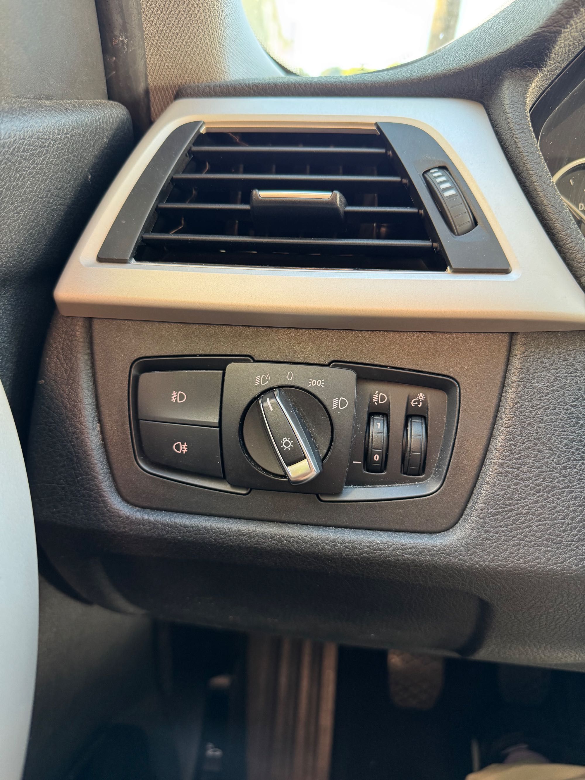 BMW Série 3 316d F30 2014