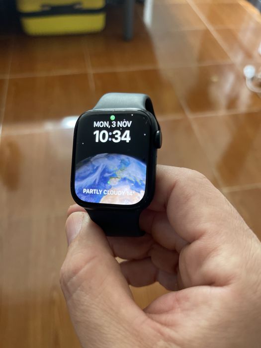 Apple watch series 8