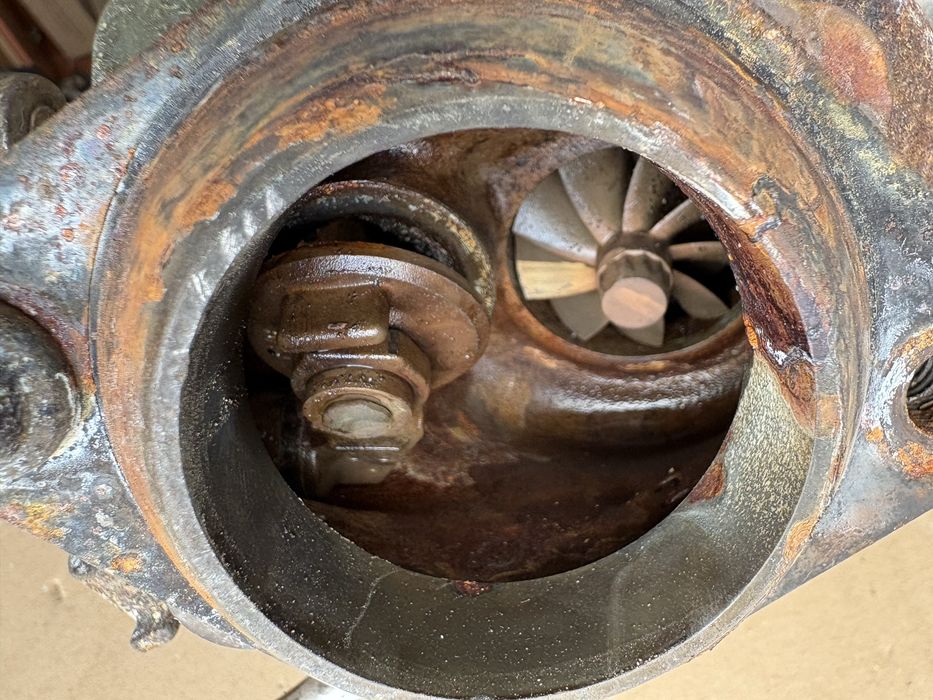 Ford f150 navigator IV 18/23 turbosprezarka prawa